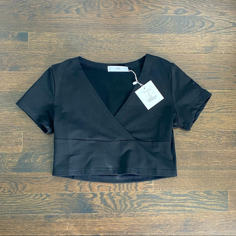 Adika Black Cropped Tee